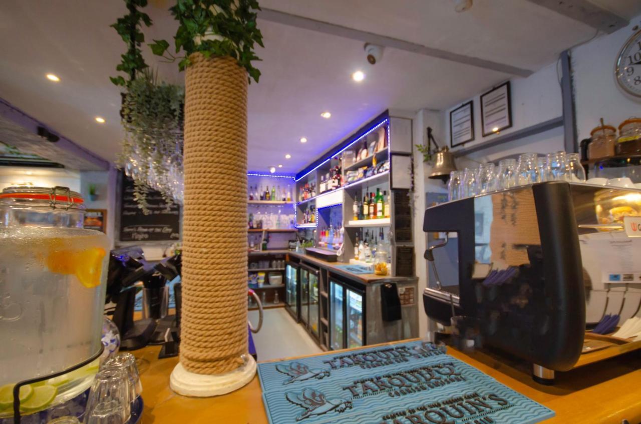 韦德布里奇 Molesworth Arms酒店 外观 照片
